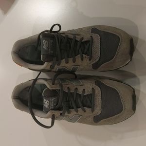 New balance sneakers